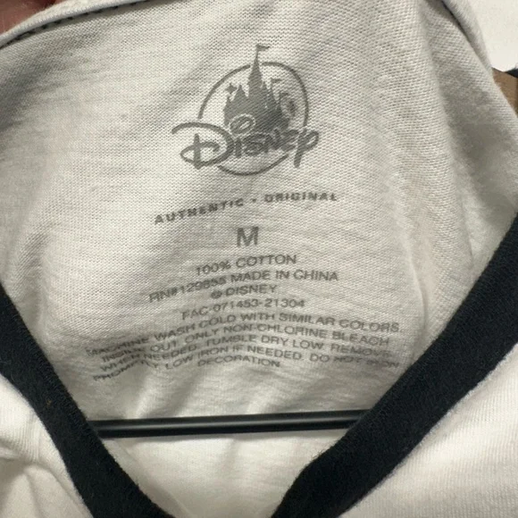 Disneyland Mickey Mouse T-Shirt Men’s Medium White Black Disney Graphic Tee - Picture 2 of 7